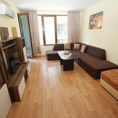 Apartment Rosi Pomorie Exteriör bild