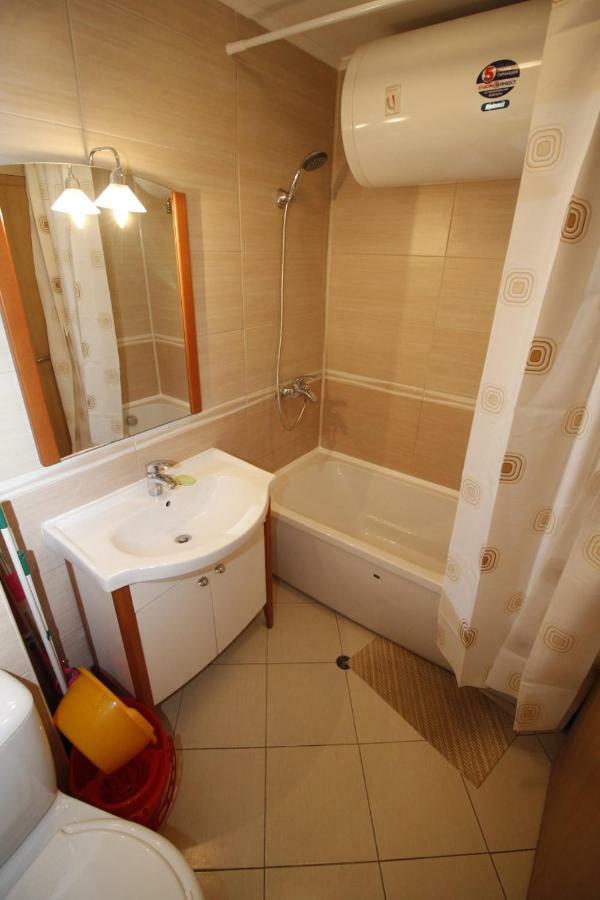 Apartment Rosi Pomorie Exteriör bild