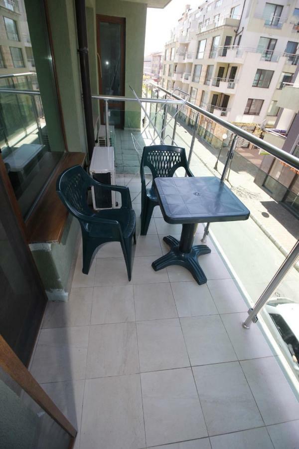 Apartment Rosi Pomorie Exteriör bild